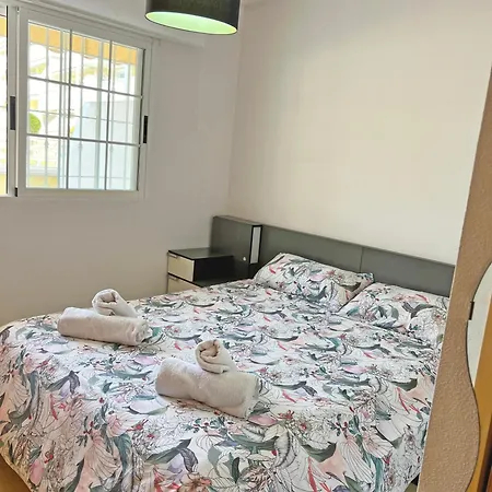 Gran Terraza, Piscina, Parking Y Aire Acondicionado Apartment